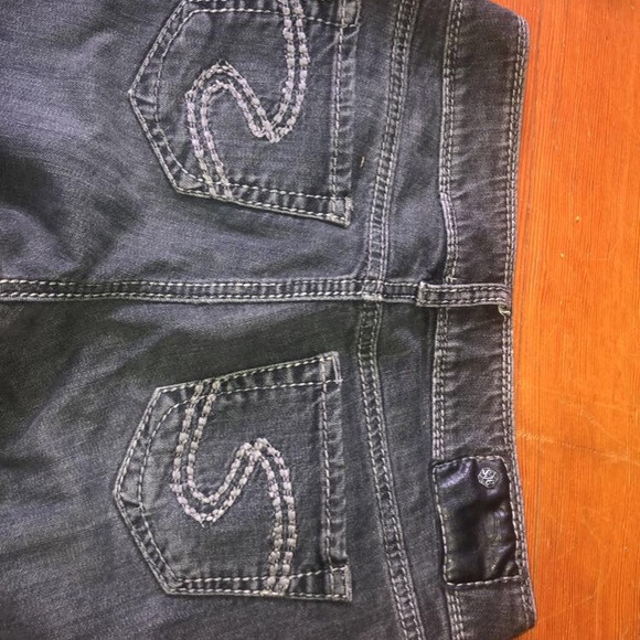 Suki skinny jeans by Silver Jeans co. - Picture 2 of 5